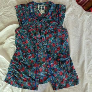 Edme and esmyllte anthro top
